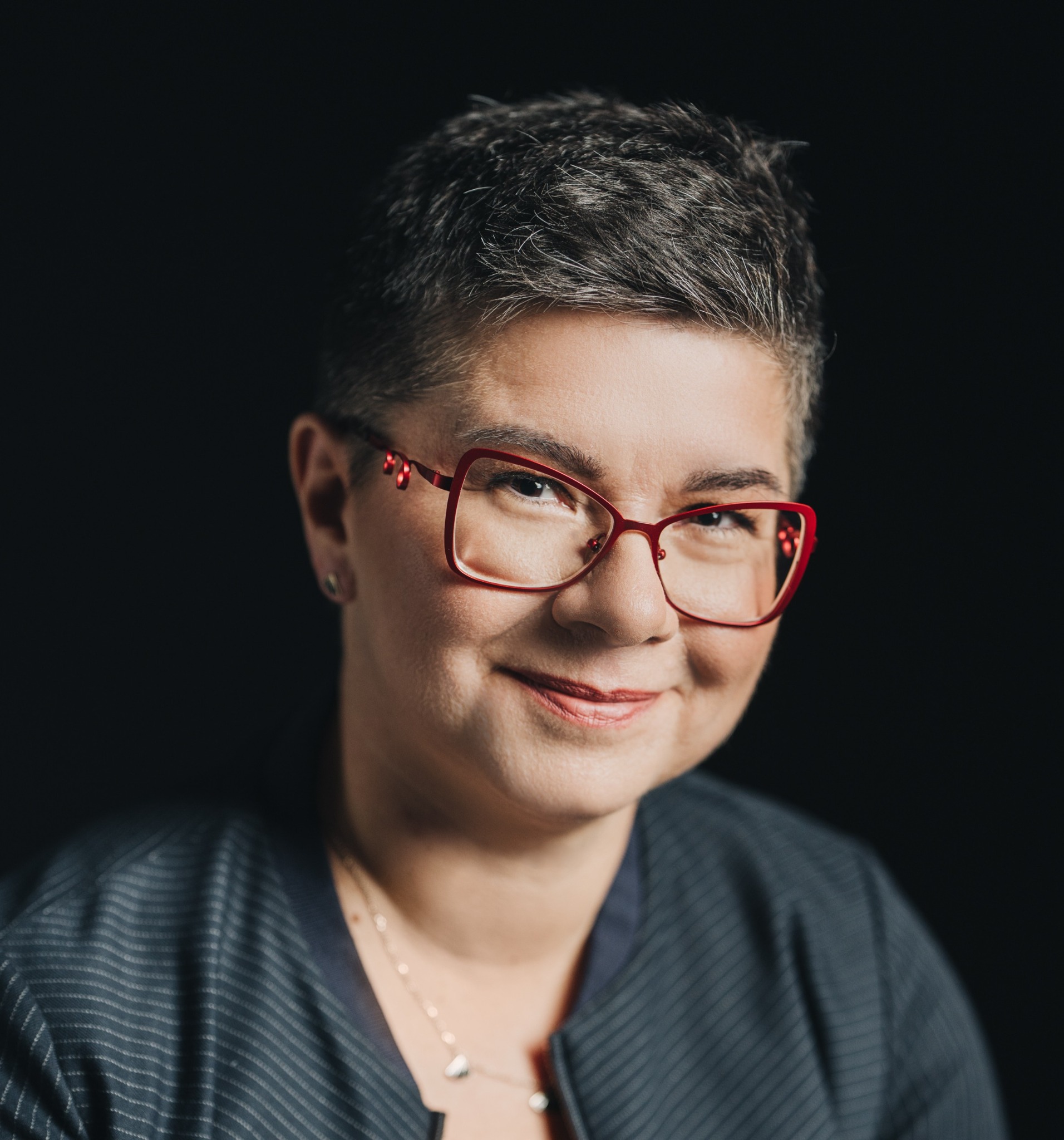 Alina Kmiecik, co-founder of infinAIte